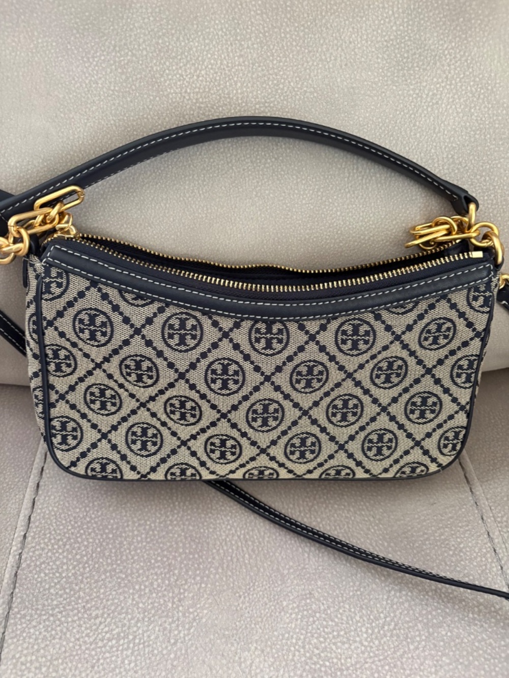 TORY BURCH NAVY MONOGRAM JACQUARD SHOULDER /CROSSBODY BAG - Picture 4 of 6